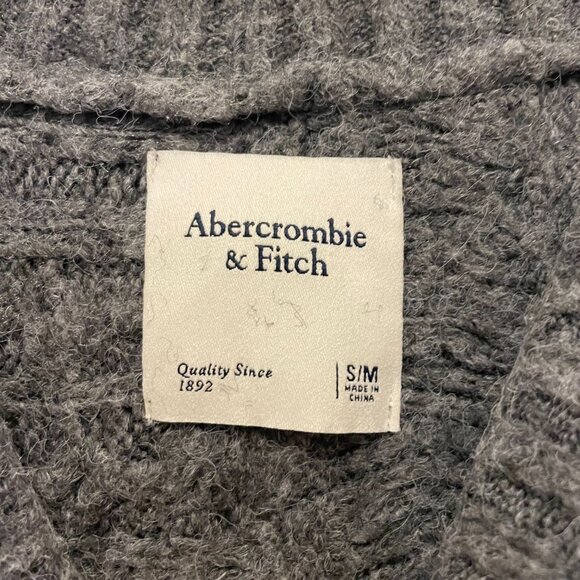 Womens Abercrombie & Fitch‎ Grey Cable Knit Crew Neck Sweater Top Size S/M - Picture 4 of 6